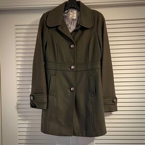 Classic Style Wool Coat by Tulle.  Olive Green. Size Small